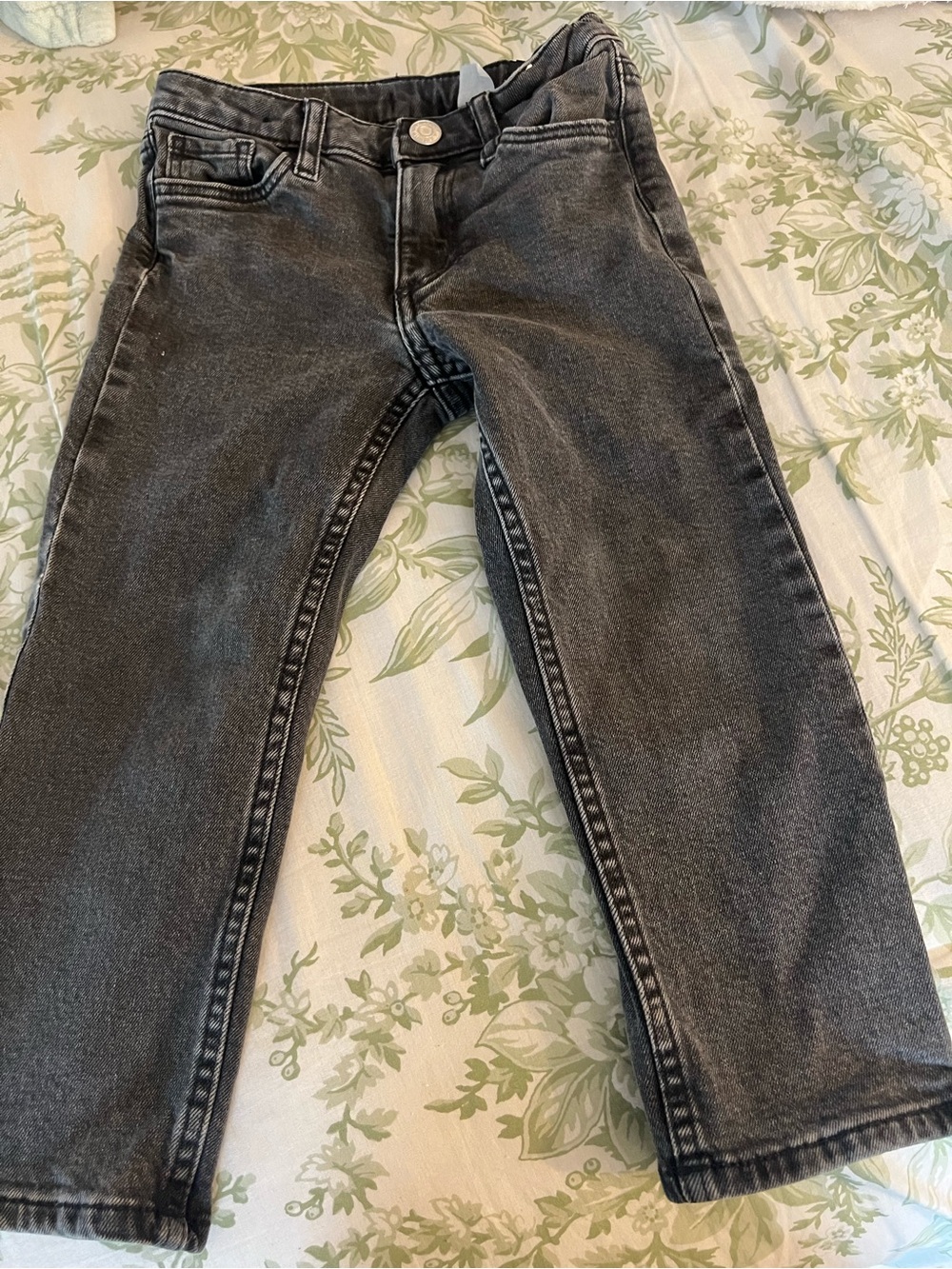 4 Pack Toddler Boy Jeans Size 3T Denim Pants - Picture 3 of 10